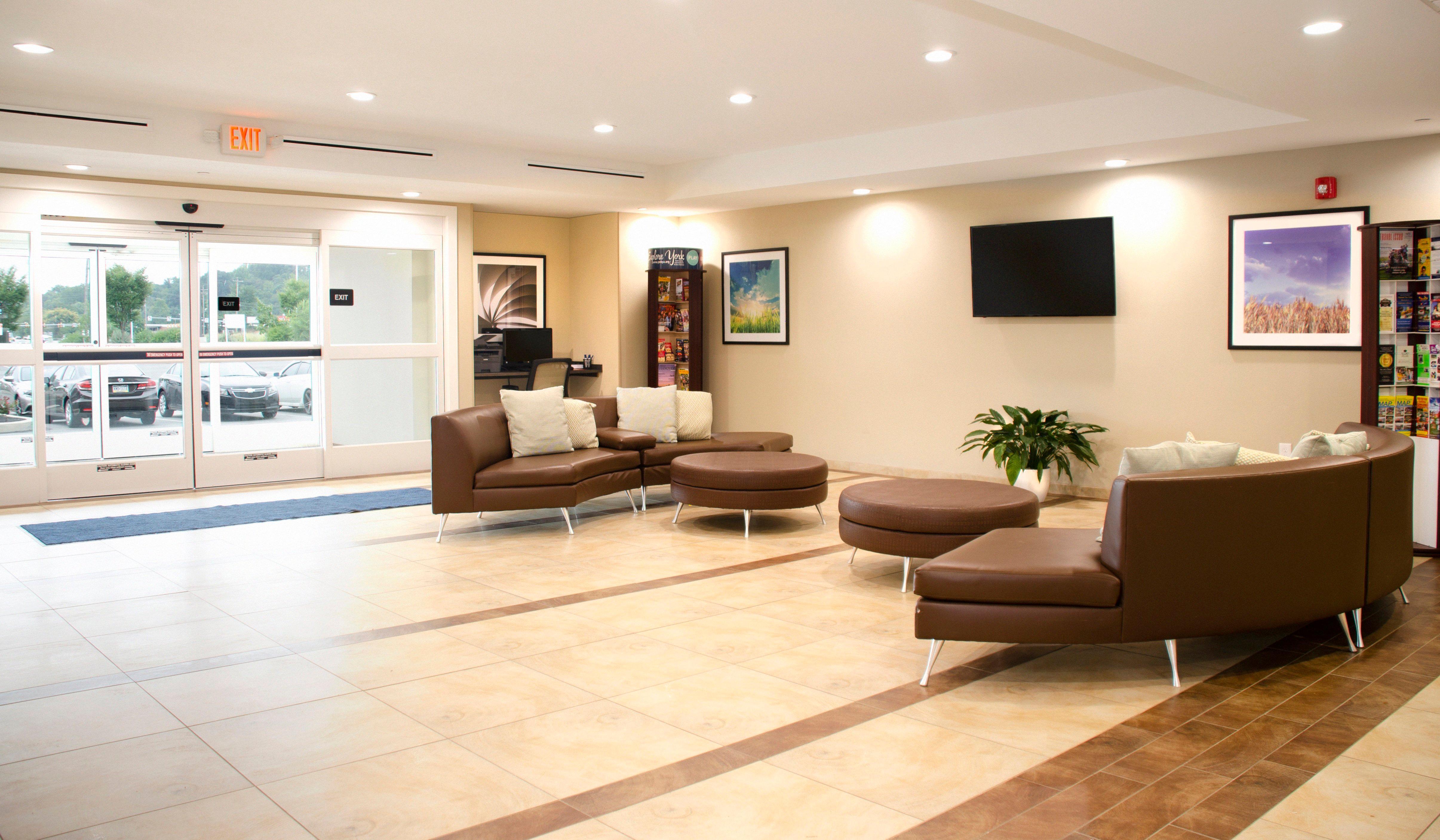Candlewood Suites York By Ihg Bagian luar foto
