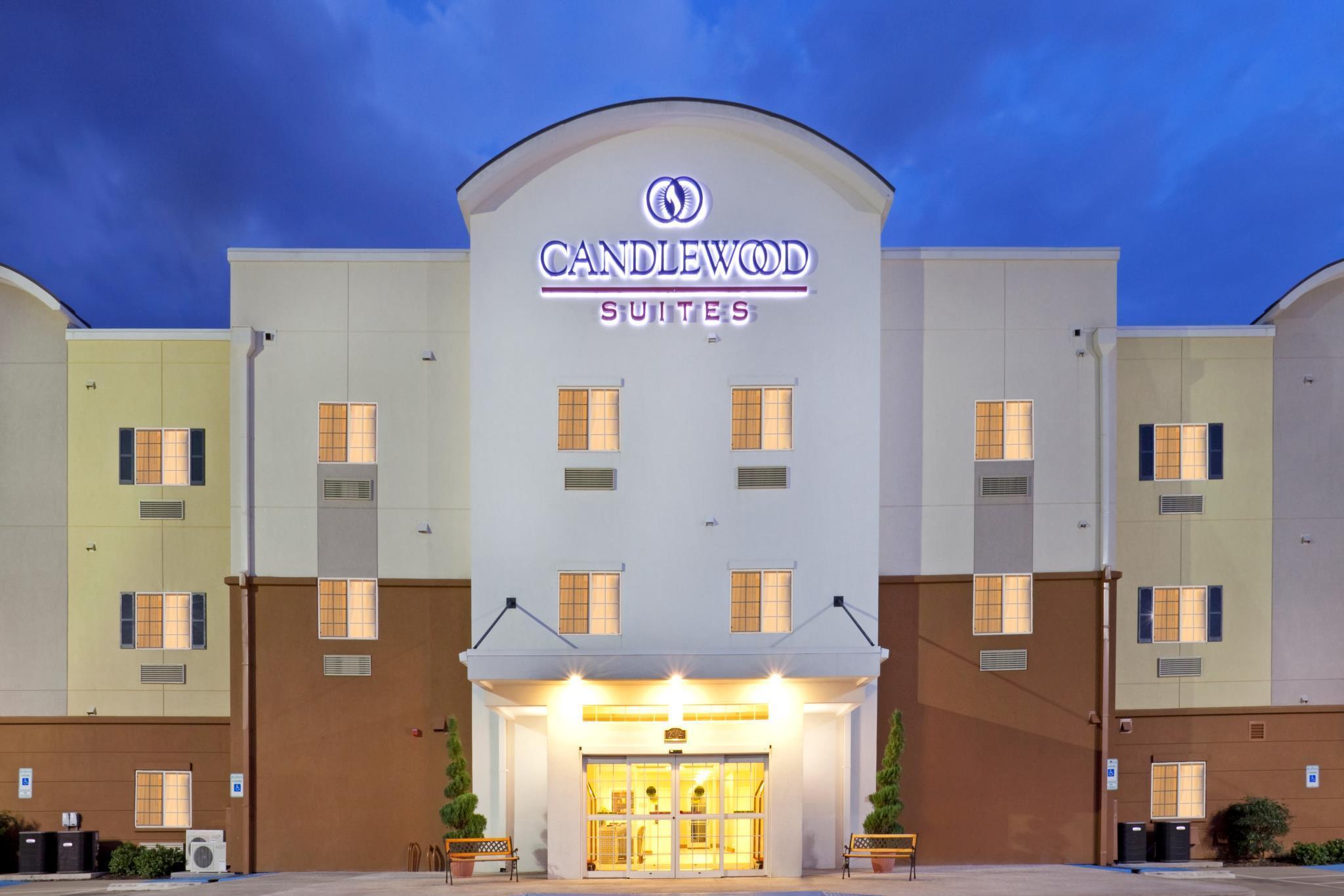Candlewood Suites York By Ihg Bagian luar foto