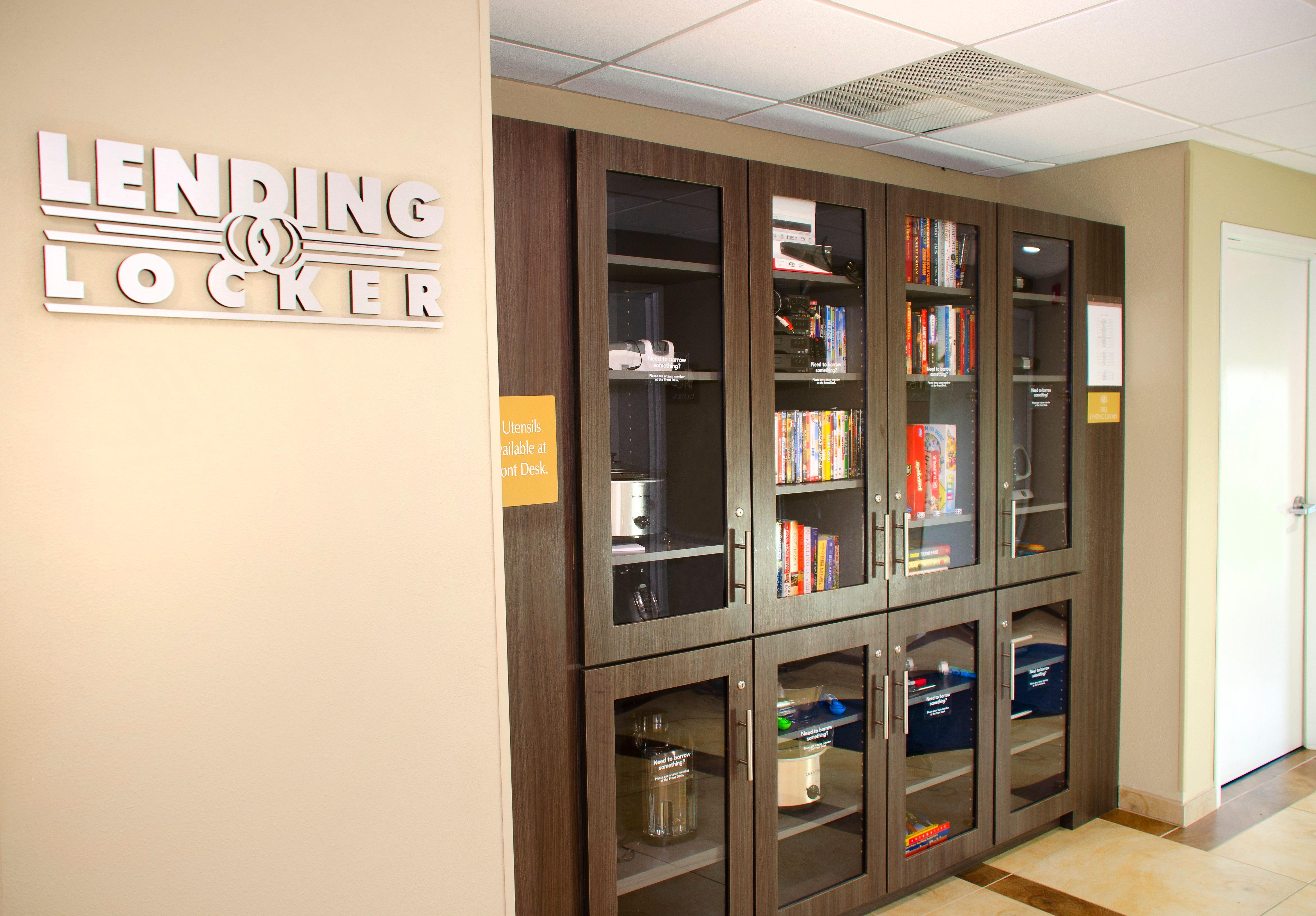 Candlewood Suites York By Ihg Bagian luar foto