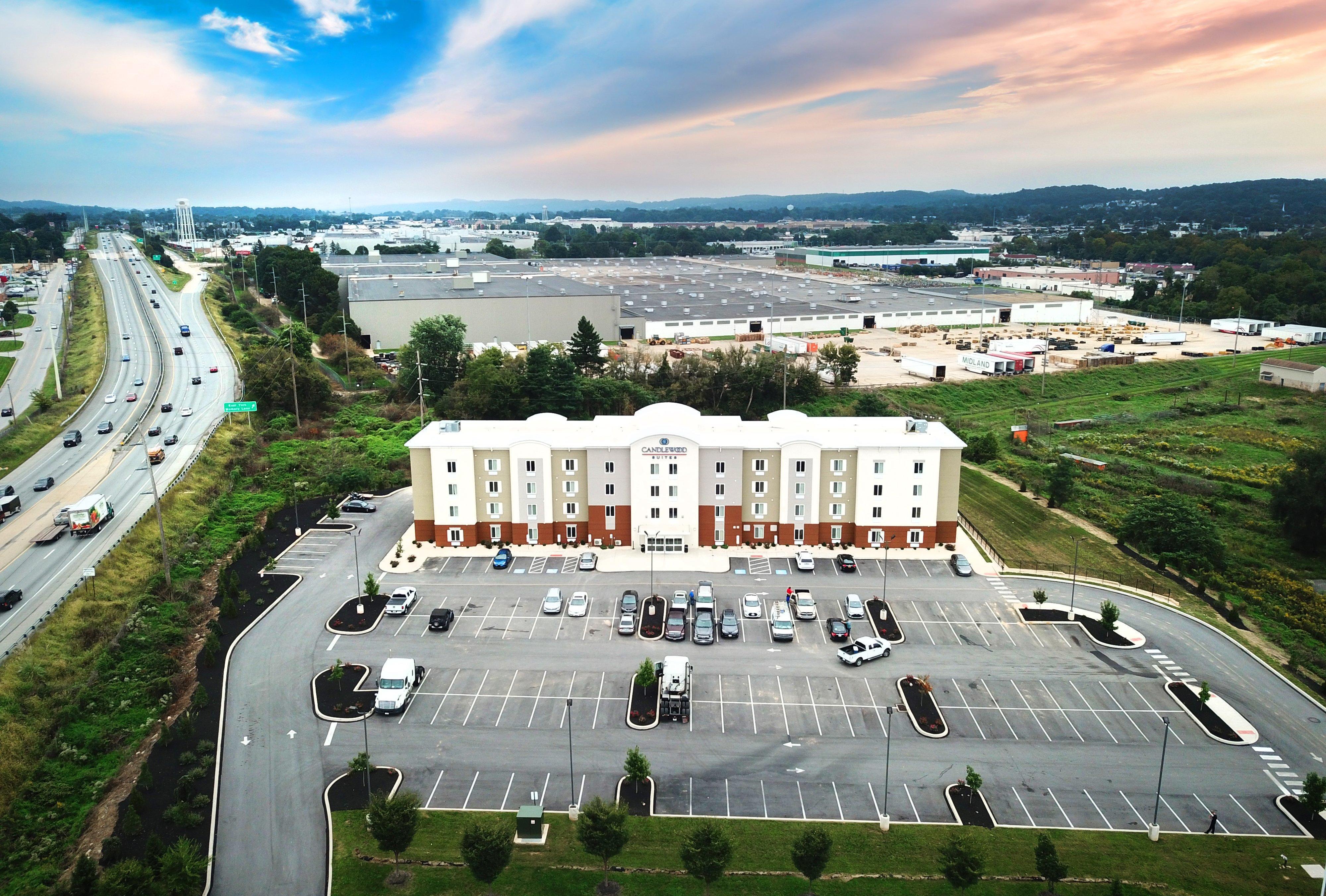 Candlewood Suites York By Ihg Bagian luar foto