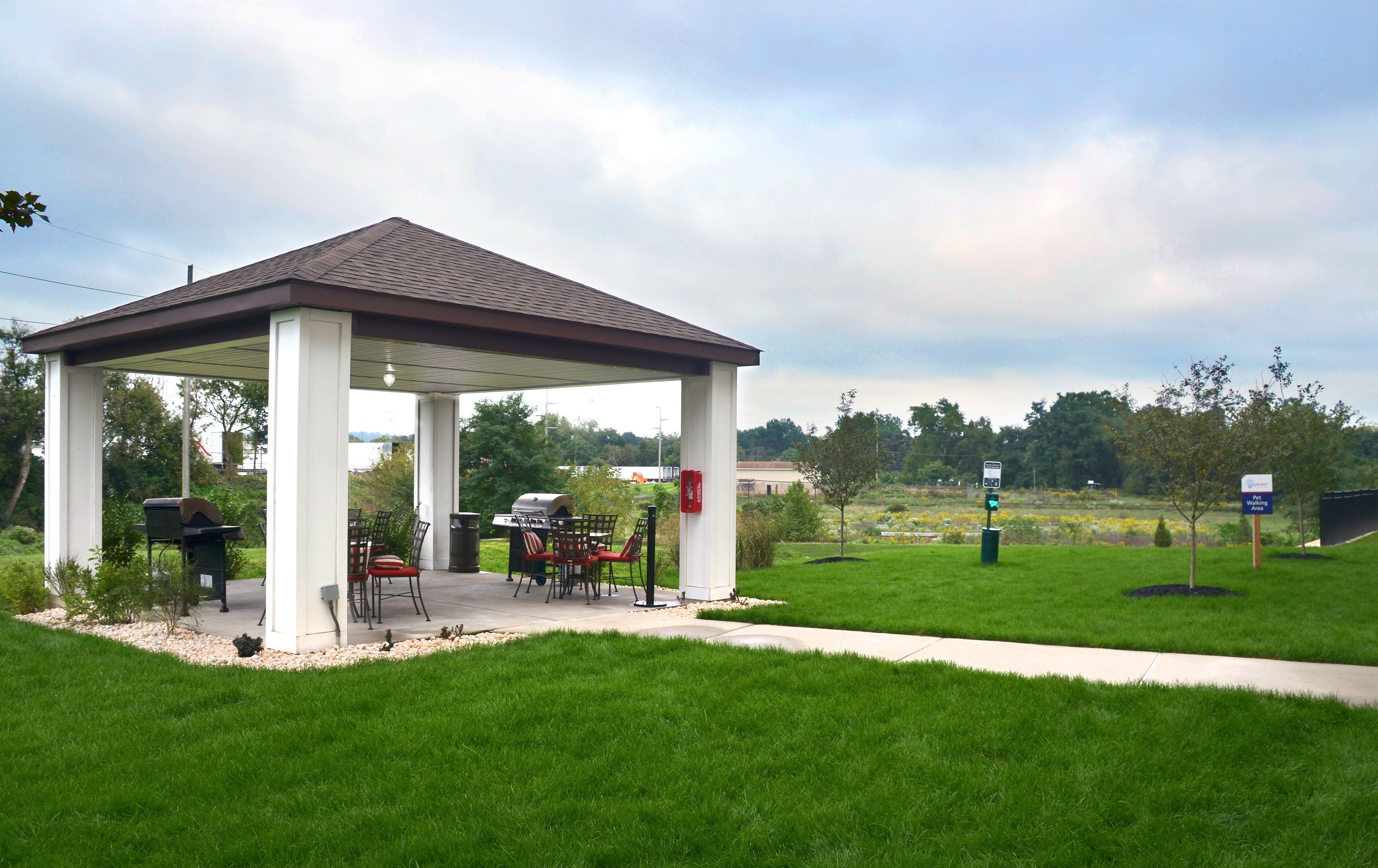 Candlewood Suites York By Ihg Bagian luar foto