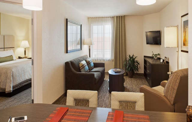 Candlewood Suites York By Ihg Bagian luar foto